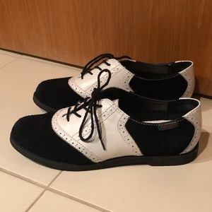 G.H. Bass & Co. Womens Oxfords